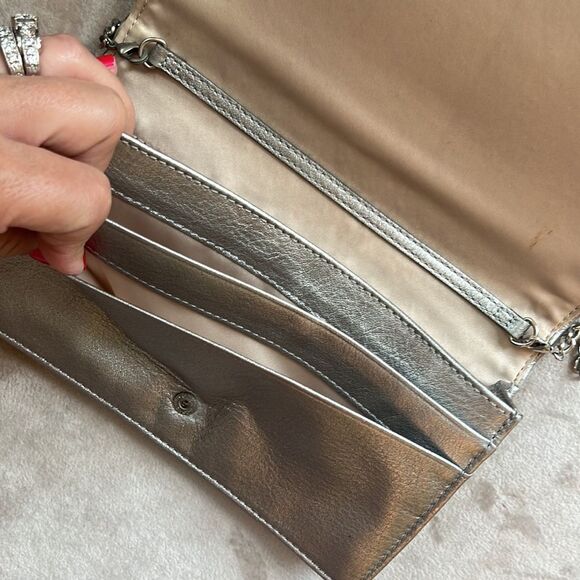 *Coach* Convertible WOC Crossbody Metallic Signature Wallet EUC - Picture 9 of 14